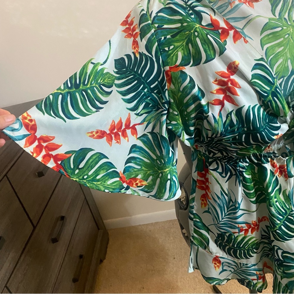 FLORAL TIE FRONT ROMPER - Picture 2 of 11